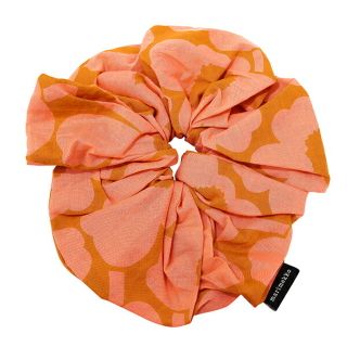 マリメッコ(marimekko)の新品 マリメッコ Marimekko ヘアアクセサリー ピエニ ウニッコ シュシュ ベージュ/ピーチ(バレッタ/ヘアクリップ)