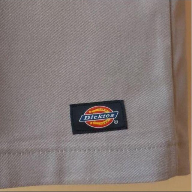 Dickies(ディッキーズ)の新品 32 SV ハーフパンツ ディッキーズ シルバー メンズのパンツ(ショートパンツ)の商品写真