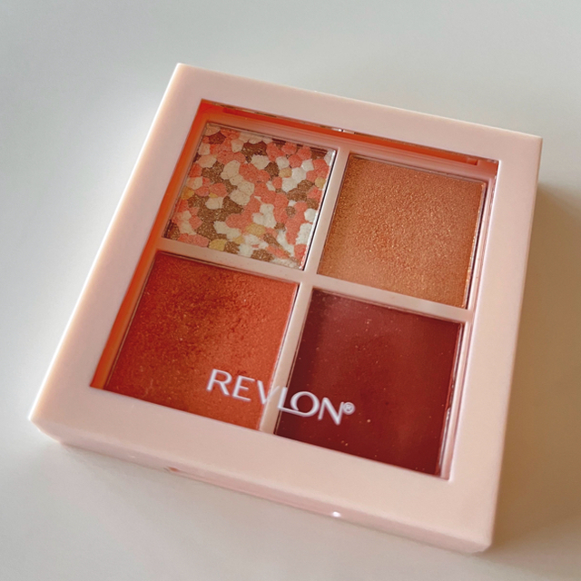 REVLON(レブロン)のレブロン ダズル アイシャドウ クアッド【サンセットブリック】 コスメ/美容のベースメイク/化粧品(アイシャドウ)の商品写真