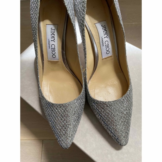 JIMMY CHOO(ジミーチュウ)のJIMMY CHOOパンプス レディースの靴/シューズ(ハイヒール/パンプス)の商品写真