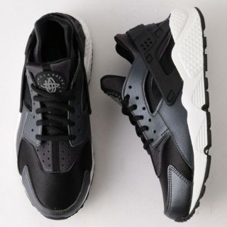 ナイキ(NIKE)のNIKE エアハラチ AIR HUARACHE(スニーカー)