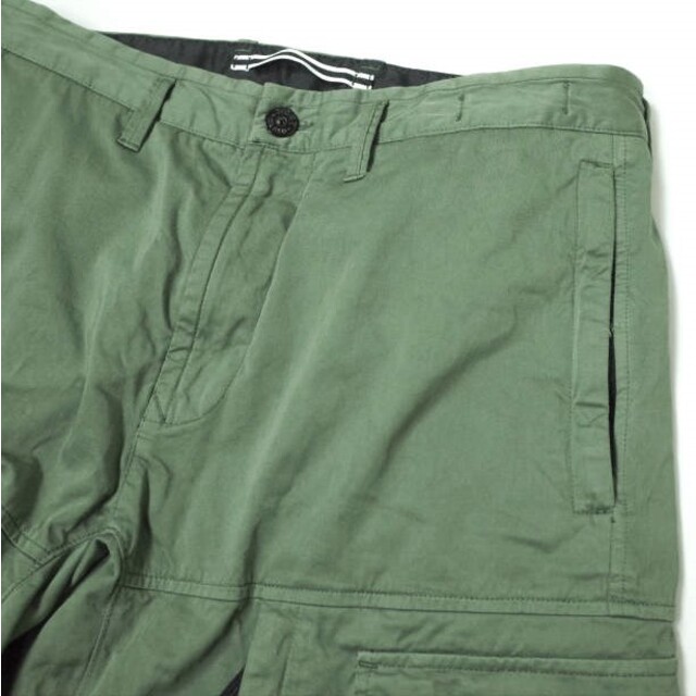 STONE ISLAND(ストーンアイランド)のSTONE ISLAND ストーンアイランド SI CARGO PANTS ガーメントダイコットンウールカーゴパンツ 751530214 32 OLIVE ミリタリー ボトムス【中古】【STONE ISLAND】 メンズのパンツ(ワークパンツ/カーゴパンツ)の商品写真