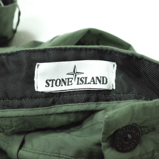 STONE ISLAND(ストーンアイランド)のSTONE ISLAND ストーンアイランド SI CARGO PANTS ガーメントダイコットンウールカーゴパンツ 751530214 32 OLIVE ミリタリー ボトムス【中古】【STONE ISLAND】 メンズのパンツ(ワークパンツ/カーゴパンツ)の商品写真