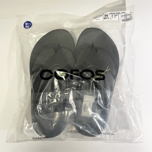 OOFOS(ウーフォス)の【新品】 ウーフォス OOFOS ウーオリジナル  リカバリーサンダル 黒 28 メンズの靴/シューズ(サンダル)の商品写真