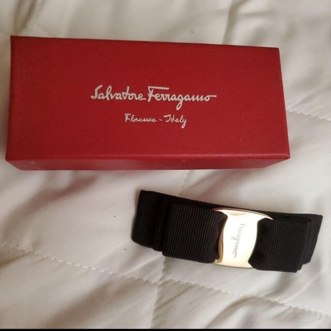 Salvatore Ferragamo - Ferragamo バレッタ ブラック ゴールドの通販