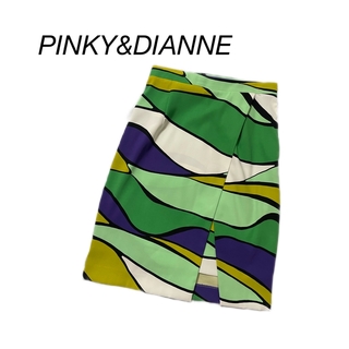 ピンキーアンドダイアン(Pinky&Dianne)の【美品】PINKY&DIANNE ピンキーアンドダイアン 総柄スカート(ひざ丈ワンピース)