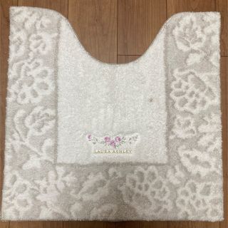 ローラアシュレイ(LAURA ASHLEY)の訳あり　ローラアシュレイ  トイレマット　マット　グレー　新品未使用(トイレマット)