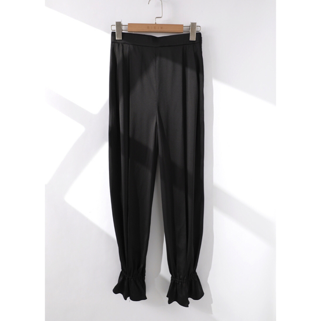IIROT - IIROT イロット Satin trousers ブラックの通販 by 和菓子の