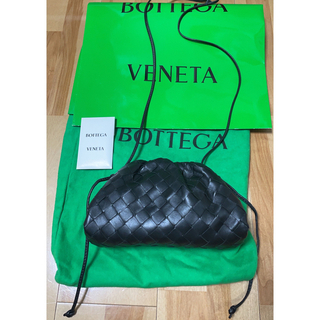ボッテガヴェネタ(Bottega Veneta)のボッテガヴェネタ　ミニ　ザポーチ　黒(ショルダーバッグ)