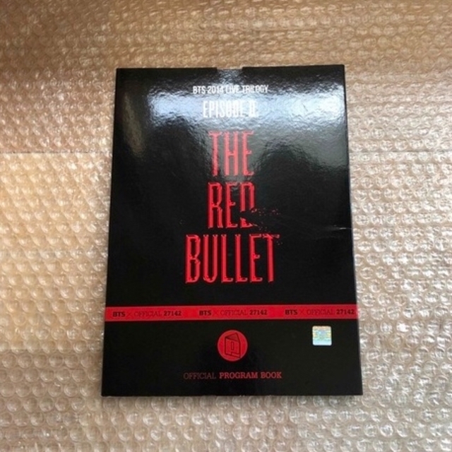 防弾少年団(BTS)(ボウダンショウネンダン)のBTS THE RED BULLET プログラムブック  エンタメ/ホビーのタレントグッズ(アイドルグッズ)の商品写真