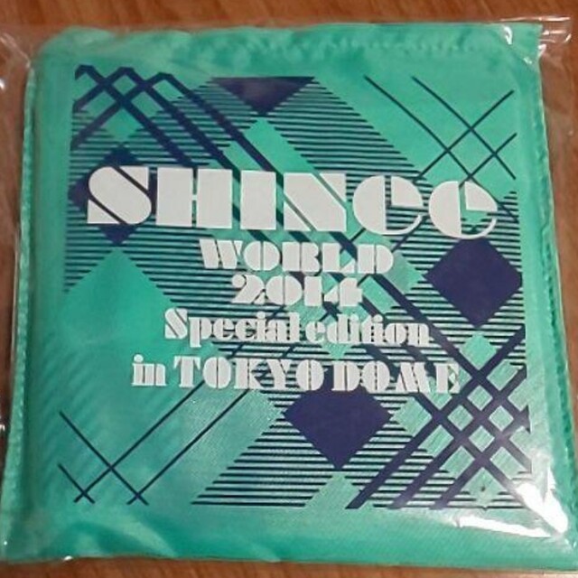 SHINee(シャイニー)のSHINee エコバッグ エンタメ/ホビーのタレントグッズ(アイドルグッズ)の商品写真