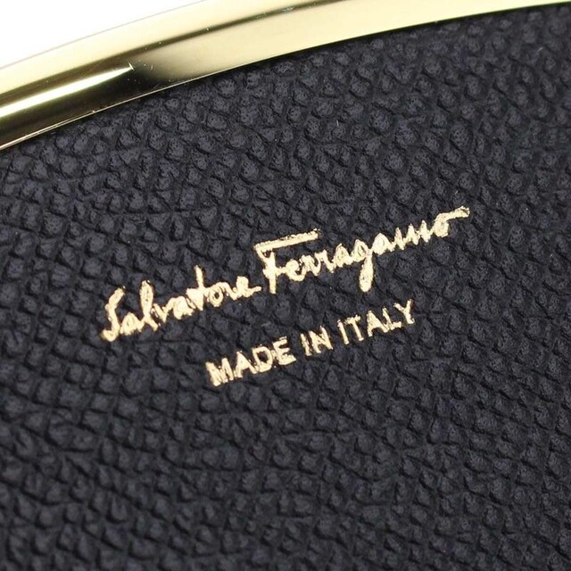 Ferragamo(フェラガモ)のフェラガモ 6連キーケース 22-D151 0683320 NERO メンズのファッション小物(キーケース)の商品写真