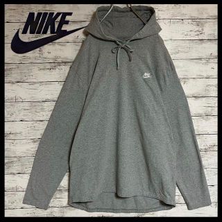 ナイキ(NIKE)の【美品超ビッグシルエット】ナイキ　ワンポイント刺繍ロゴパーカー　黒タグM225(パーカー)