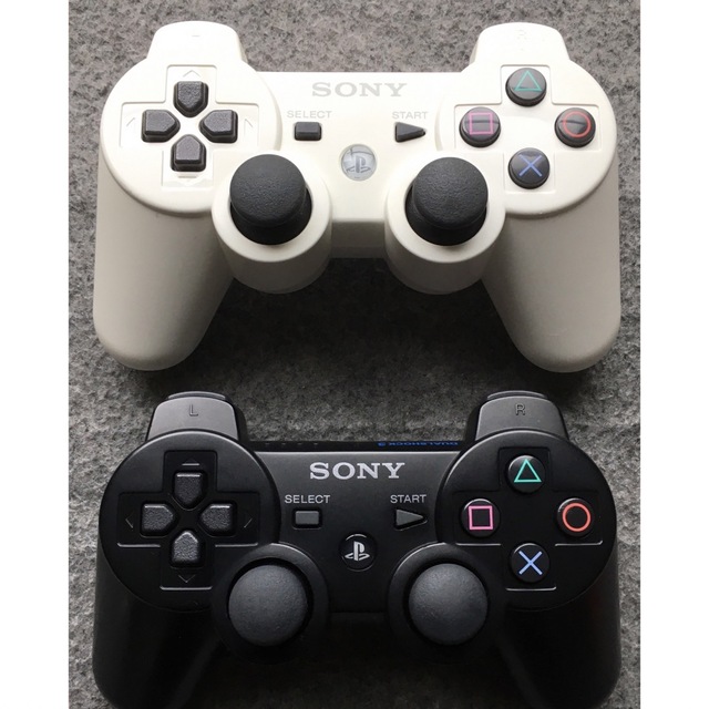 PlayStation3(プレイステーション3)の訳あり PS3 純正 コントローラー 2個 エンタメ/ホビーのゲームソフト/ゲーム機本体(家庭用ゲーム機本体)の商品写真