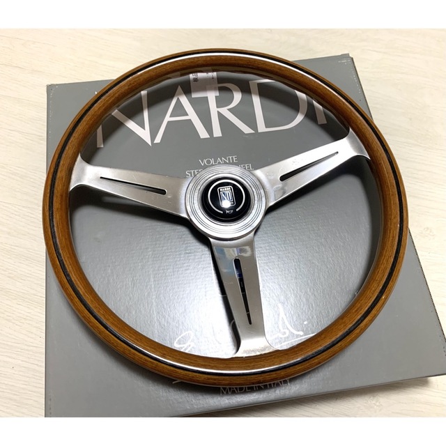 希少【NARDI Classic】36.5Φ ウッドステアリング　即決大歓迎