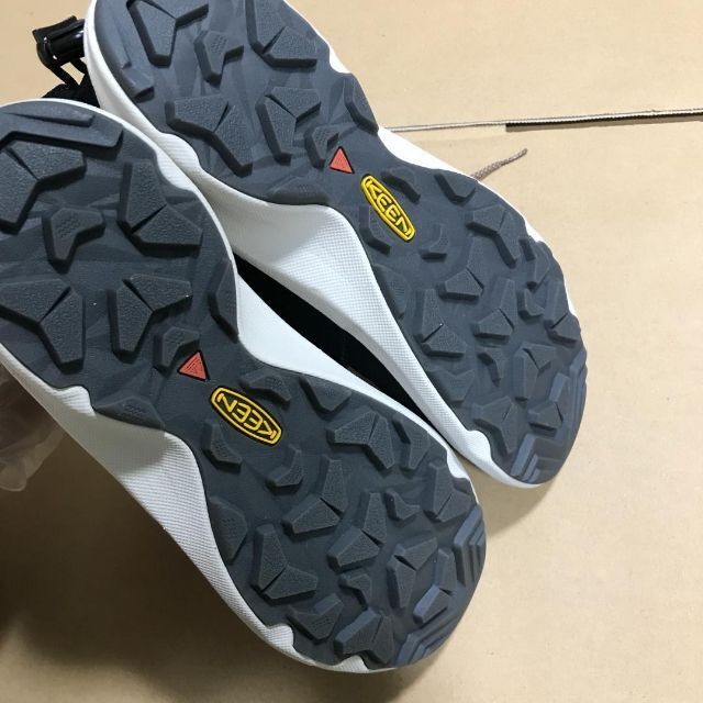 タ24739　KEEN　アウトドア スニーカー　ブラック　25ｃｍ