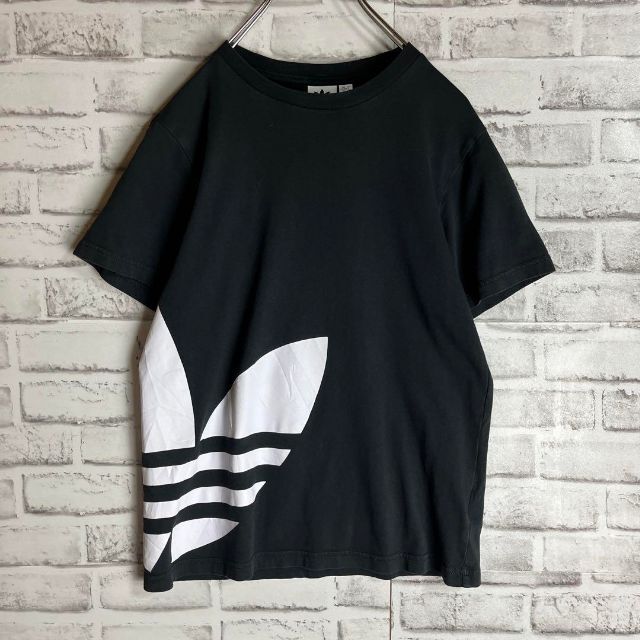 adidas(アディダス)の【希少デザイン ビッグロゴ】アディダス⭐︎トレフォイルロゴTシャツ　黒　M186 キッズ/ベビー/マタニティのキッズ服女の子用(90cm~)(Tシャツ/カットソー)の商品写真