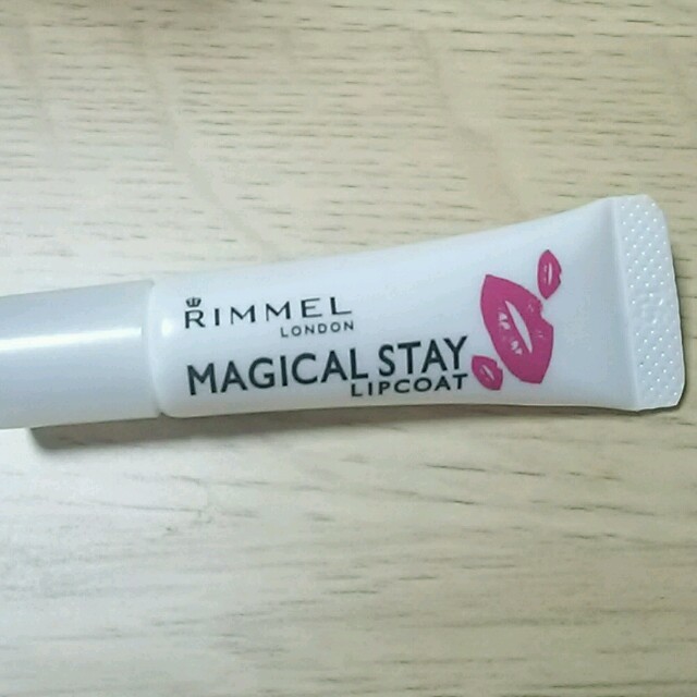 RIMMEL(リンメル)のﾘﾝﾒﾙﾏｼﾞｶﾙｽﾃｲ ﾘｯﾌﾟｺｰﾄ コスメ/美容のベースメイク/化粧品(口紅)の商品写真