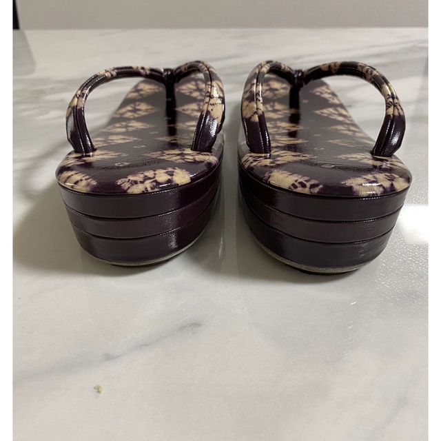 草紫堂　紫根染めしぼり草履 レディースの靴/シューズ(下駄/草履)の商品写真