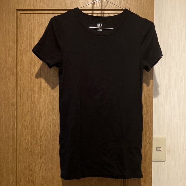 GAP(ギャップ)のGAP 黒Tシャツ レディースのトップス(Tシャツ(半袖/袖なし))の商品写真