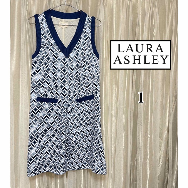 LAURA ASHLEY(ローラアシュレイ)のLAURA ASHLEY ローラアシュレイ Vネック ひざ丈ワンピース ブルー レディースのワンピース(ひざ丈ワンピース)の商品写真