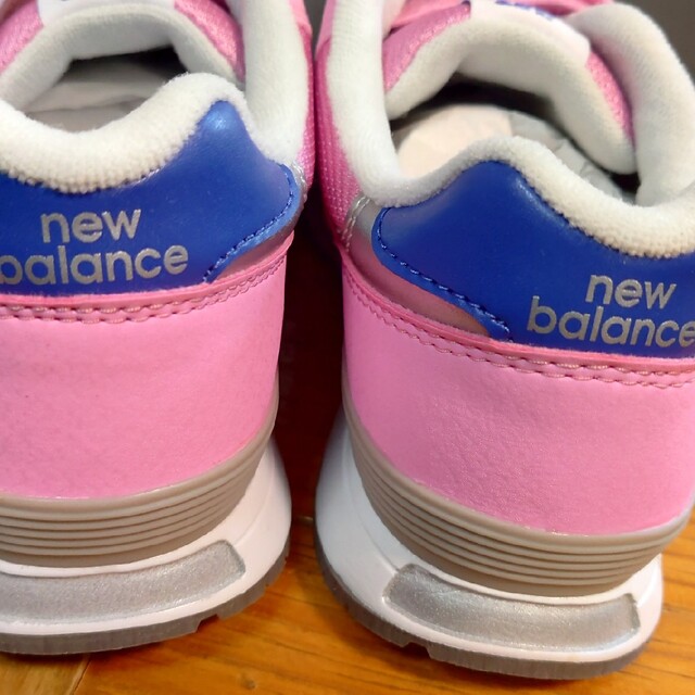 New Balance(ニューバランス)の新品☆ニューバランス　スニーカー キッズ/ベビー/マタニティのキッズ靴/シューズ(15cm~)(スニーカー)の商品写真