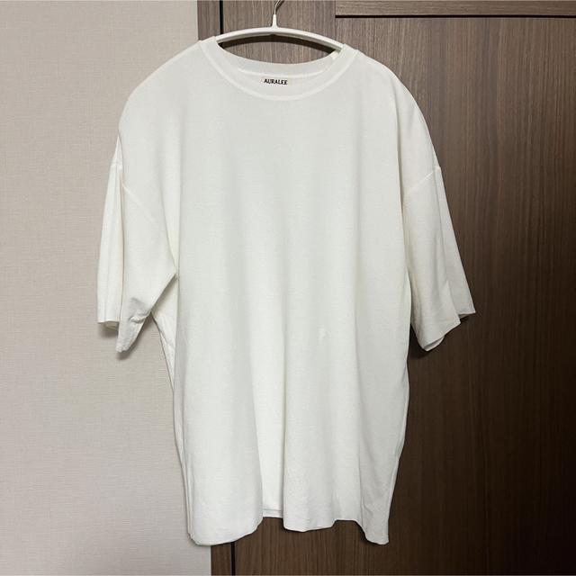 AURALEE(オーラリー)のAURALEE オーラリー　Tシャツ メンズのトップス(Tシャツ/カットソー(半袖/袖なし))の商品写真