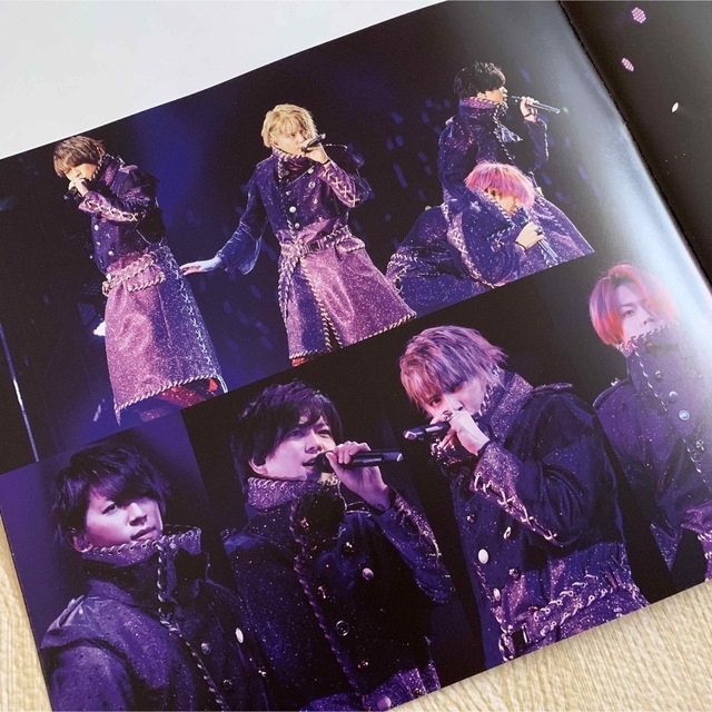 NEWS(ニュース)のNEWS ARENA TOUR 2018 EPCOTIA Blu-ray初回盤 エンタメ/ホビーのDVD/ブルーレイ(アイドル)の商品写真