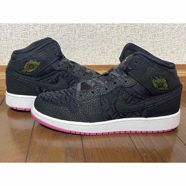 NIKE AIR JORDAN 1 PHAT 23.5cm