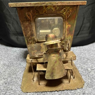 アンティーク 銅製オルゴール 酒場のピアニスト (巻ネジ無し)(金属工芸)