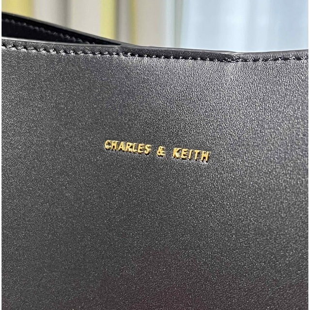 Charles and Keith(チャールズアンドキース)のCharles and Keith ダブルハンドル トートバッグ レディースのバッグ(トートバッグ)の商品写真