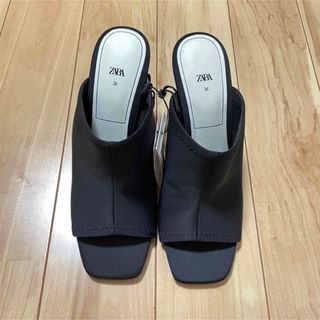 ザラ(ZARA)の新品☆未使用☆ZARA☆ネオプレンハイヒールミュール(ミュール)