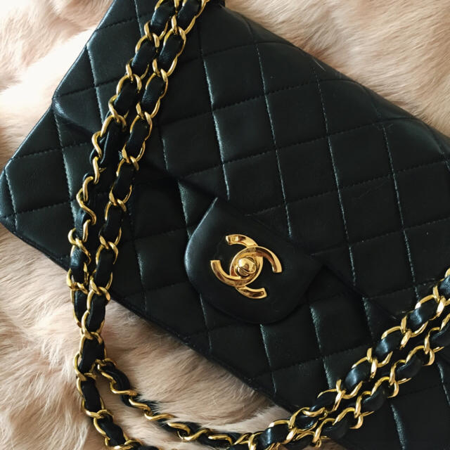 ☆安心の定価販売☆】 CHANEL - ちゅりめす ショルダーバッグ ... 超レア&超美品!ヴィンテージ シャネル オーバルデカココ フリンジチェーンバッグ