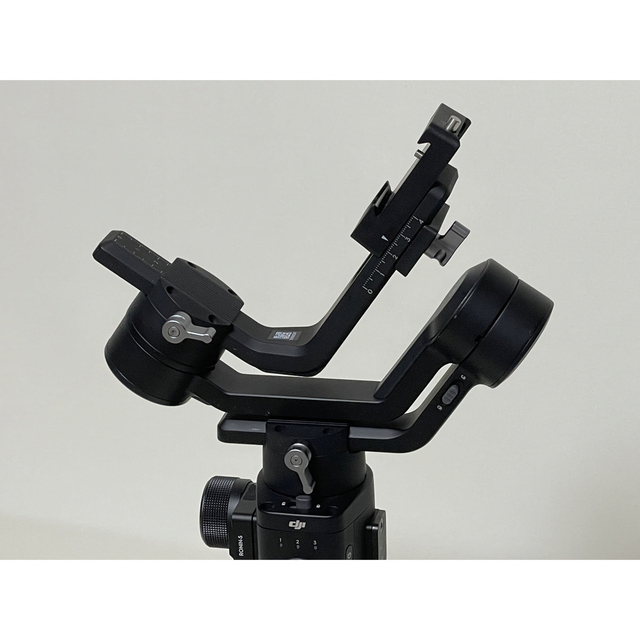 DJI Ronin-SC Proコンボ ミラーレスカメラ用 片手持ちスタビライ…