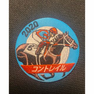 【新品】日本ダービー コントレイル 刺繍缶バッジ 限定品 特別賞 ダービー馬(ノベルティグッズ)