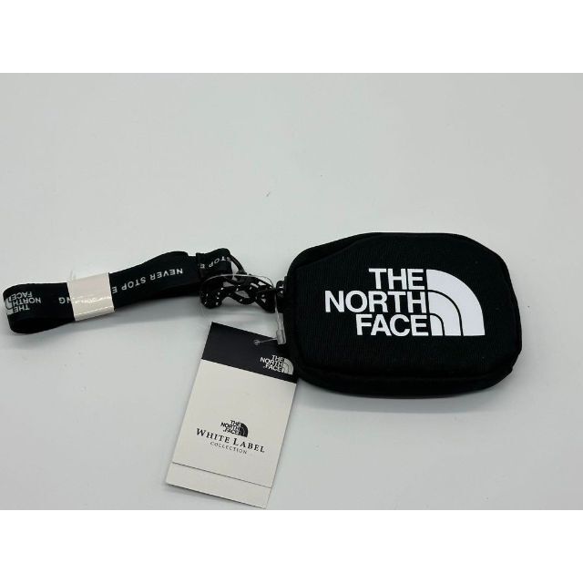 THE NORTH FACE(ザノースフェイス)の新品　日本未発売　THE NORTH FACE　ホワイトレーベル　ウォレット メンズのファッション小物(コインケース/小銭入れ)の商品写真