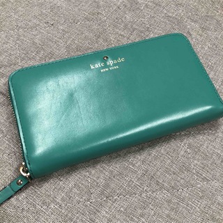 ケイトスペードニューヨーク(kate spade new york)のkate spade ケイトスペード 美品 ラウンドファスナー 長財布(財布)