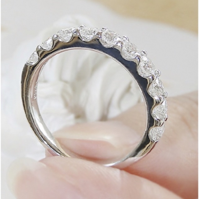 美品　クラシックチェス　1.0ct ハーフエタニティリング