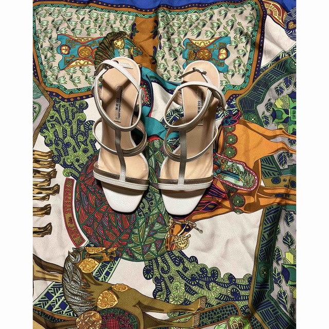 VII XII XXX(セヴントゥエルヴサーティ)のセブントゥエルブサーティー  レディースの靴/シューズ(ハイヒール/パンプス)の商品写真