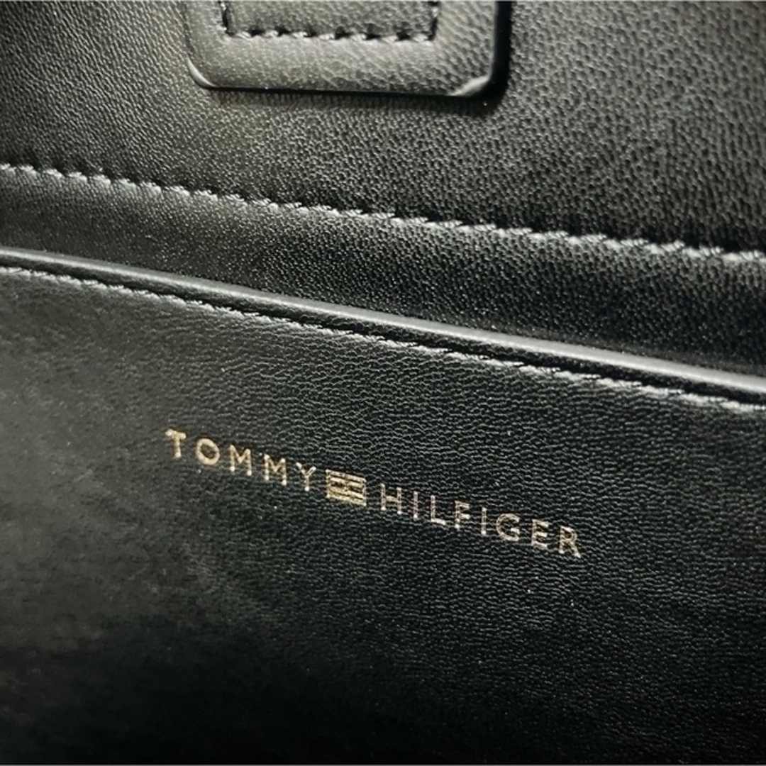 TOMMY HILFIGER(トミーヒルフィガー)のトミーヒルフィガー リュック バッグ リバーシブル レディースのバッグ(リュック/バックパック)の商品写真