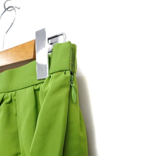 STRAWBERRY-FIELDS(ストロベリーフィールズ)のストロベリーフィールズ スカート フレア ひざ丈 タック サイドジップ 無地 2 レディースのスカート(ひざ丈スカート)の商品写真