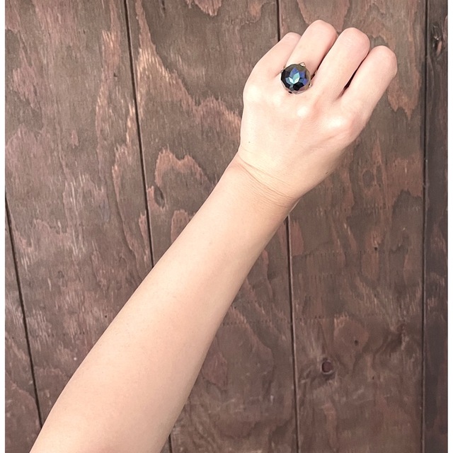 60‘s英！ブルーブラック！多面カットのドーム型リング レディースのアクセサリー(リング(指輪))の商品写真