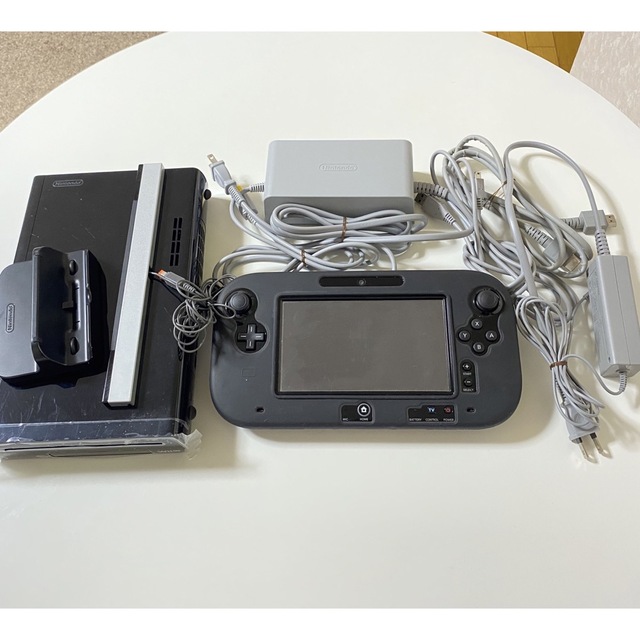 WiiU 本体＋カセット5個＋コントローラーセット！