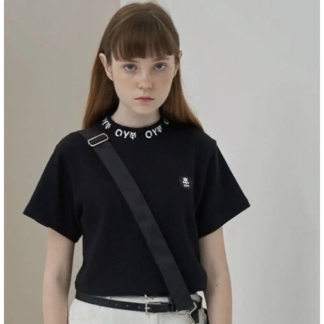 OY(オーワイ)のオーワイ　ショート丈Tシャツ レディースのトップス(シャツ/ブラウス(半袖/袖なし))の商品写真