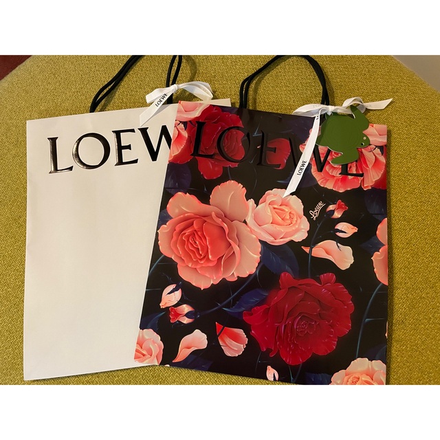 LOEWE - ロエベ☆限定ショッパー＆定番ショッパー2点セットの通販 by ...