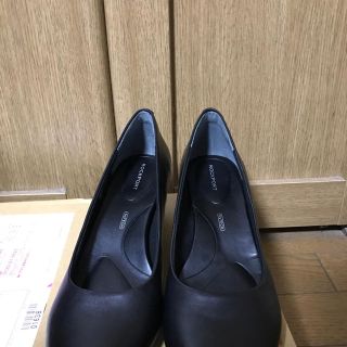 ロックポート(ROCKPORT)の新品  黒のヒール(ハイヒール/パンプス)