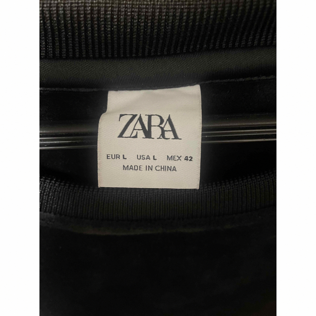 ZARA(ザラ)のZARA ベロア　スウェット　黒 メンズのトップス(スウェット)の商品写真