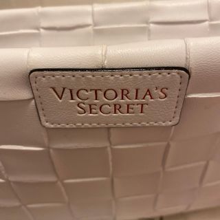 ヴィクトリアズシークレット(Victoria's Secret)のヴィクトリアシークレット ホワイトポーチ(ポーチ)