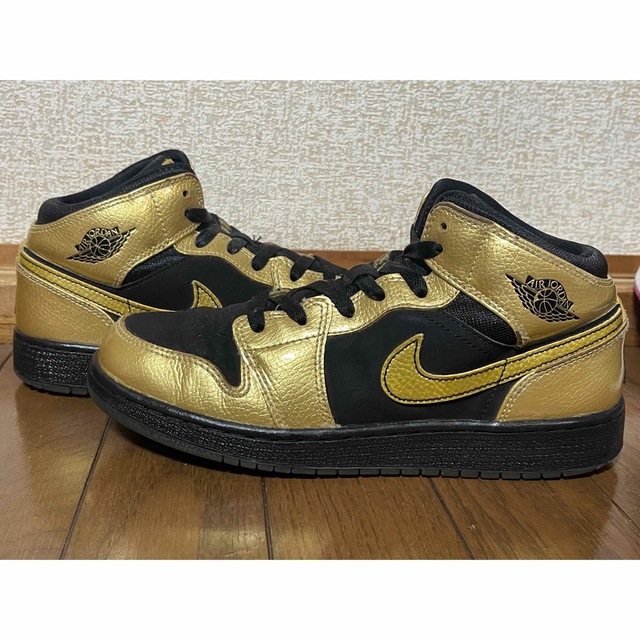 スニーカーNIKE AIR JORDAN 1 MID 24.0cm