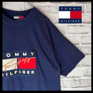 トミーヒルフィガー(TOMMY HILFIGER)の【希少ビッグロゴ】トミーヒルフィガー⭐︎刺繍ロゴTシャツ　やや厚手　紺　M32(Tシャツ/カットソー(半袖/袖なし))